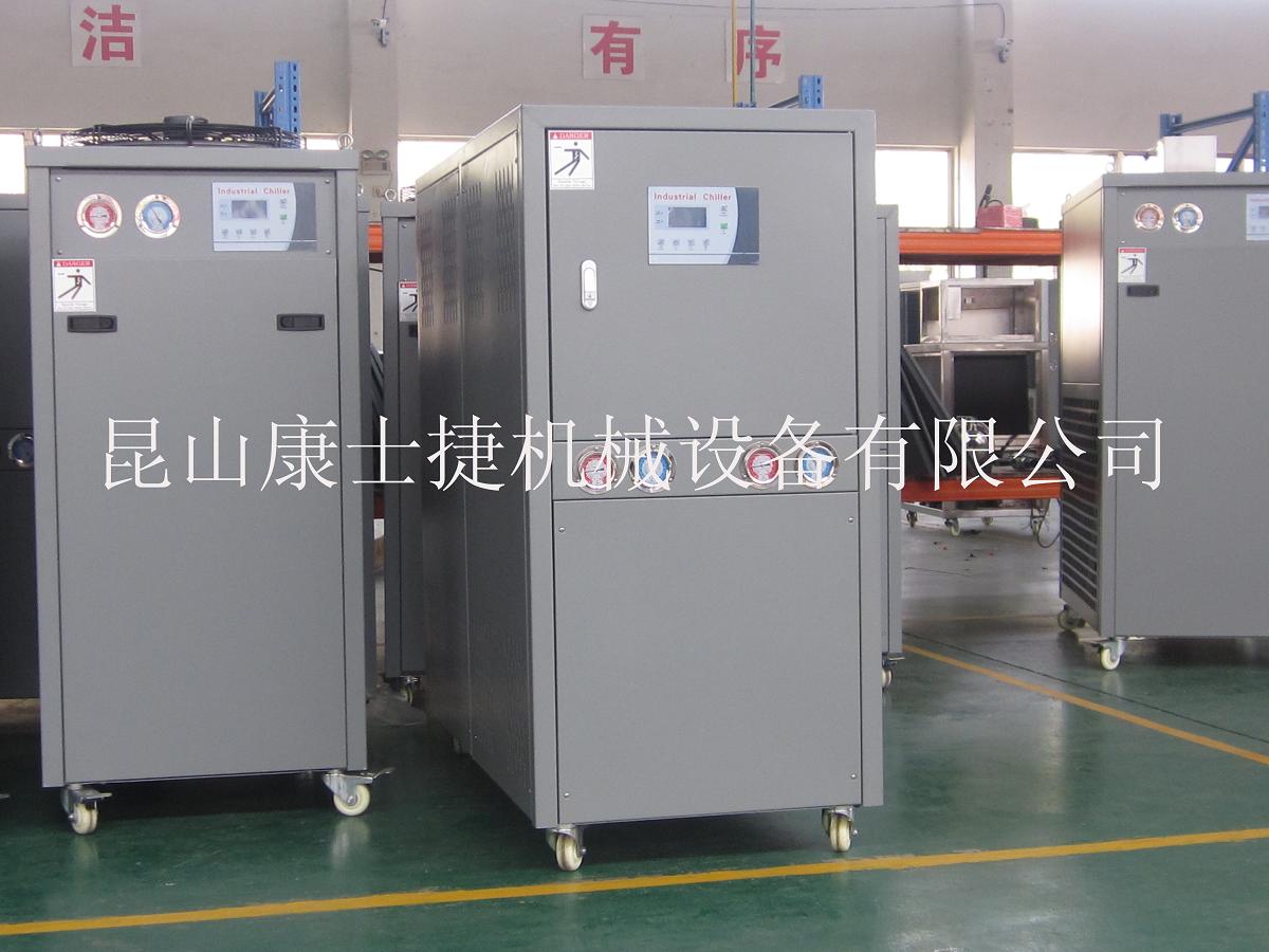 紡織行業(yè)用冷水機(jī)_解決紡織行業(yè)溫度過(guò)高,過(guò)熱用制冷設(shè)備