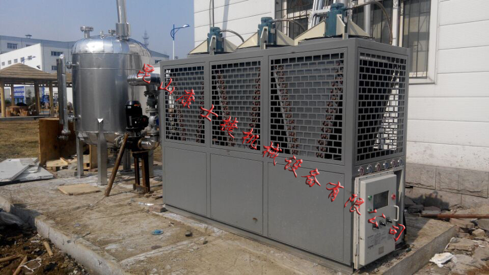 風冷防爆箱式冷水機現場_化工反應釜用防爆冷水機
