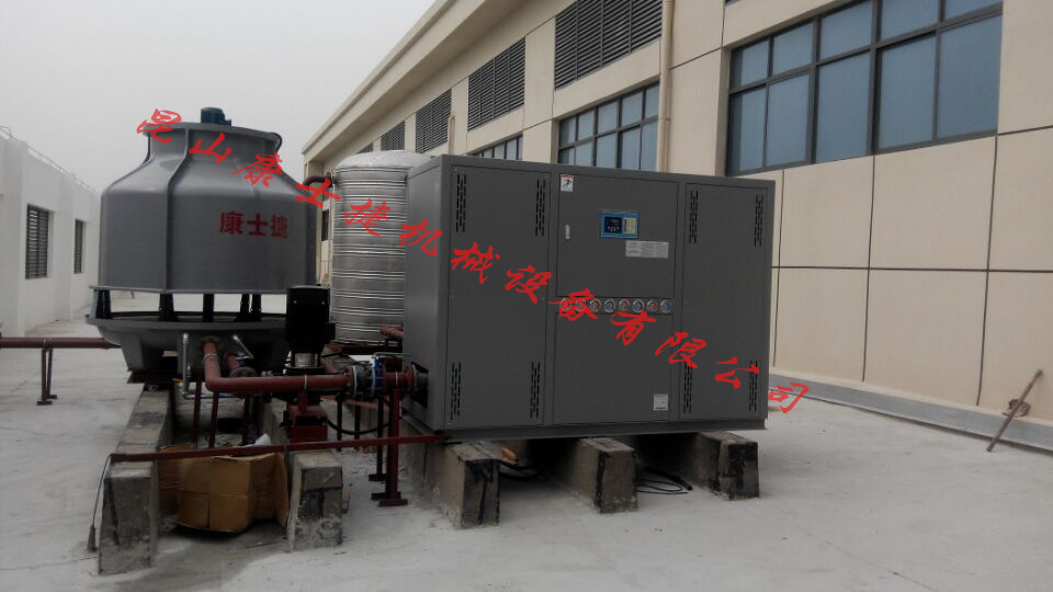 水冷箱式冷水機現場_紡織廠用冷水機