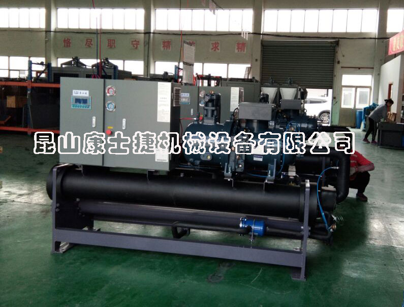 塑料行業用螺桿式冷水機
